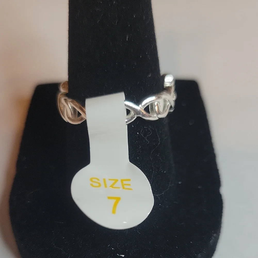 The Countess Ring Grey Spinel & White Topaz, Sterling Silver Setting Size 7 NWT - Picture 4 of 5